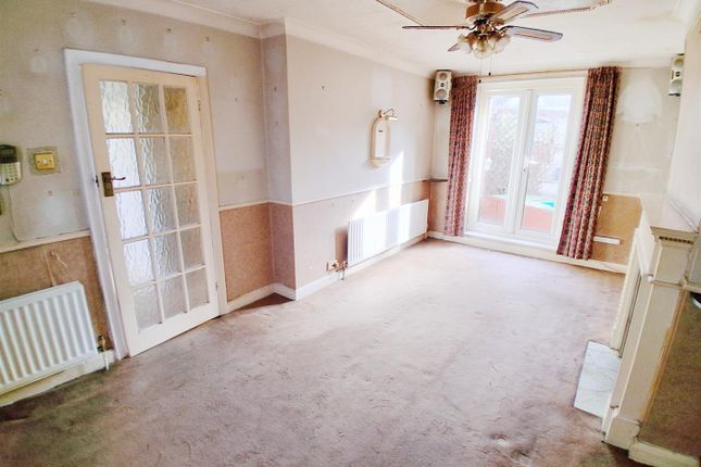61, Church Road, West Drayton photo 3