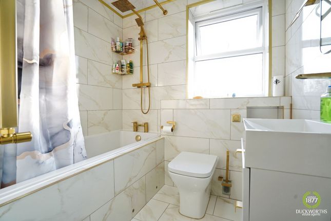 21 Andrews Walk, Blackburn photo 4