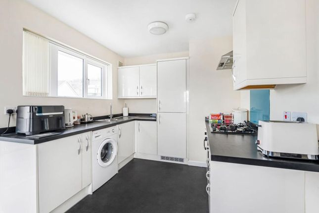 15 St. Davids Road, Teignmouth photo 3