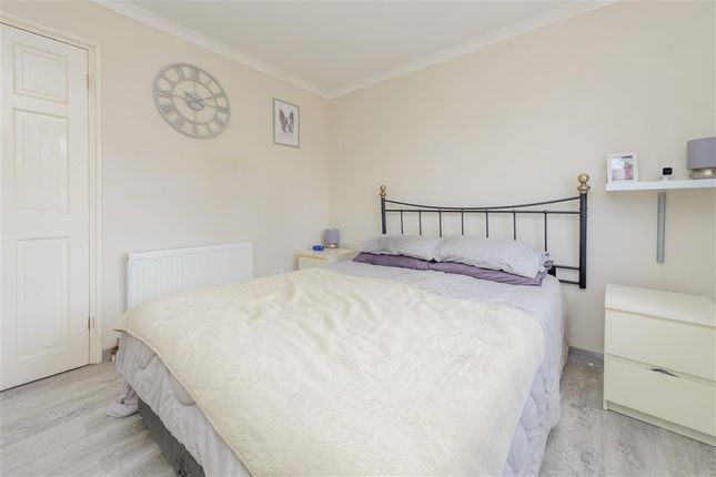 Portman Drive, Billericay photo 4