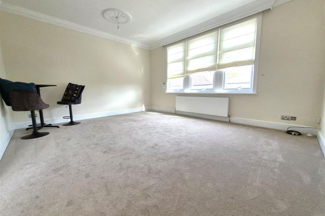 52C, Upton Road, Bexleyheath photo 3