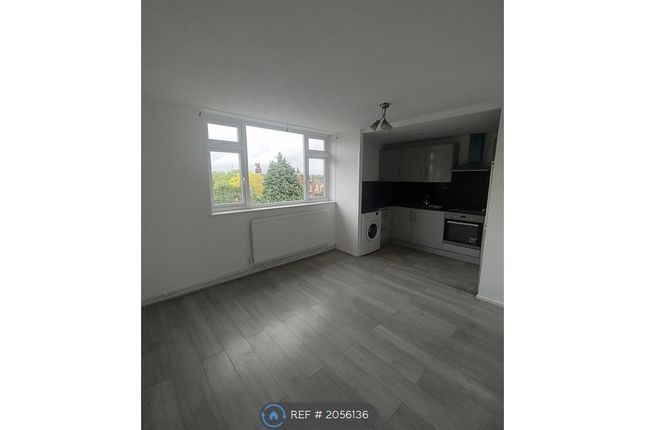 Thumbnail Flat to rent in Intalbury Avenue, Aylesbury