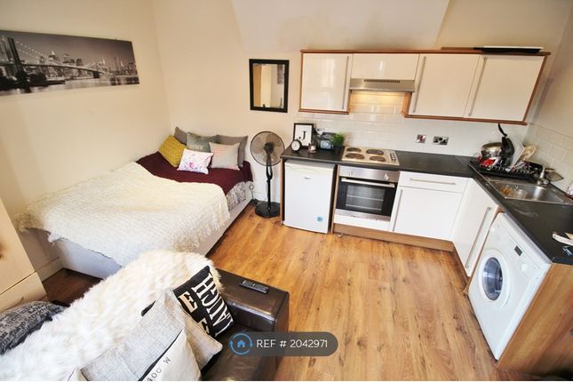 Room to rent in Norwood Terrace, Leeds