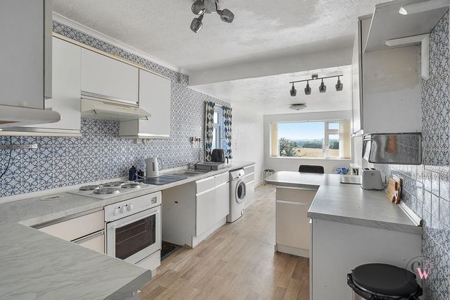 37, Beechfield, Northwich photo 4