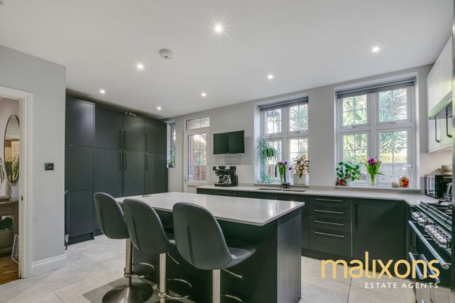19 Beeches Road, London photo 4