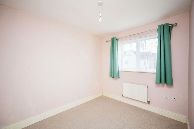 End terrace house for sale in Baryntyne Crescent, Hoo, Rochester