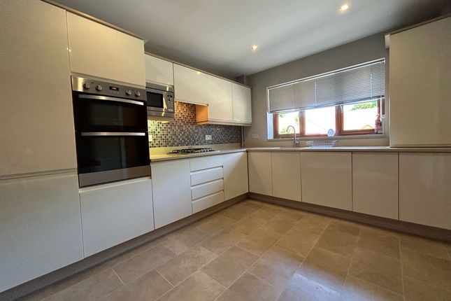10, Rotherham photo 3