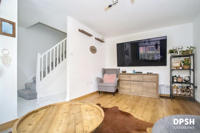 10 Wise Crescent, Leeds photo 5