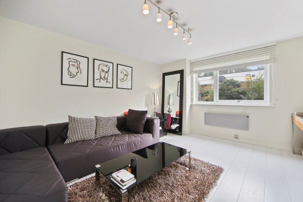 Thumbnail Flat to rent in Thorndike Close, Chelsea