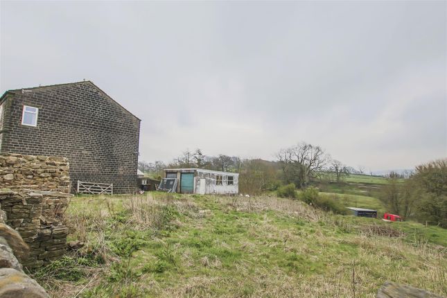 Farmhouse for sale in Keighley Road, Laneshawbridge, Colne