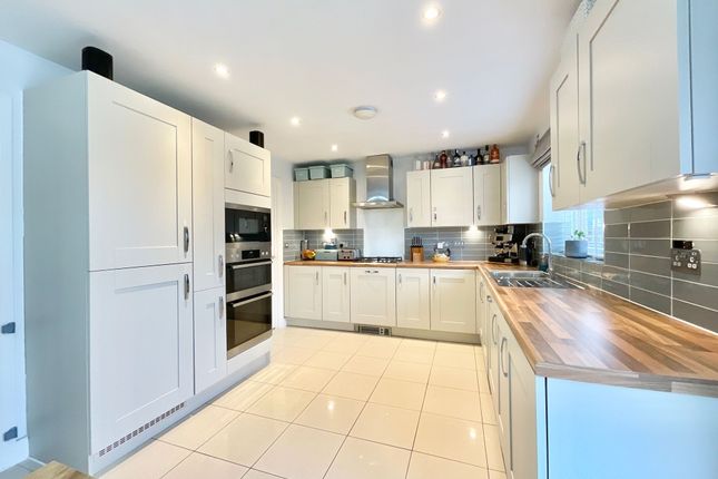 1 Roebuck Drive, Newcastle photo 3