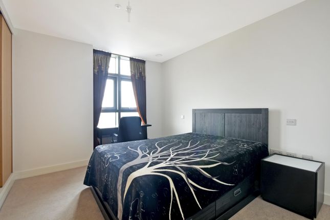 Flat to rent in Barking Road, London