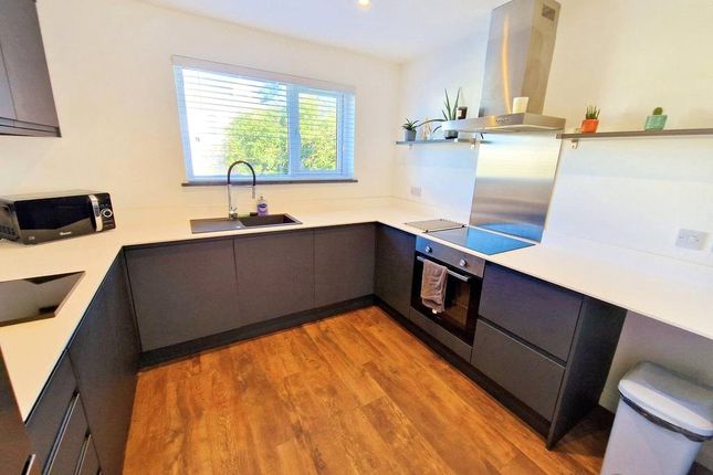 3, Trelawney Avenue, Bud photo 2