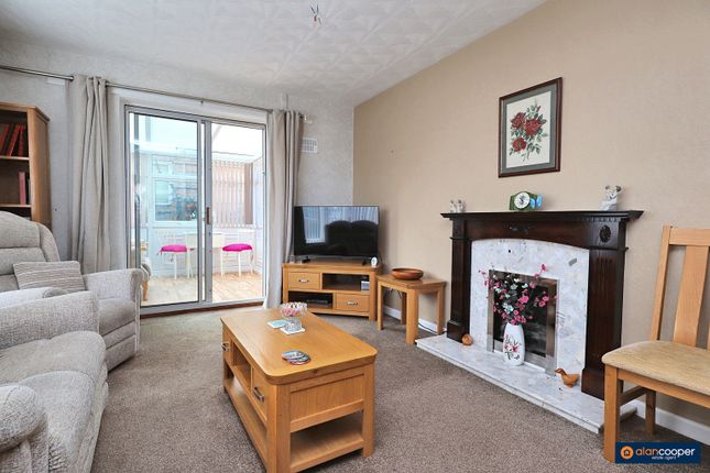 1, Winchester Avenue, Nuneaton photo 3