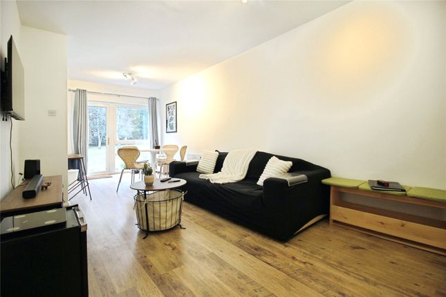 5, Belgravia Court, Reading photo 2