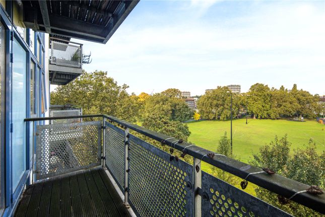 Flat for sale in Leamore Court, 1 Meath Crescent, Bethnal Green, London