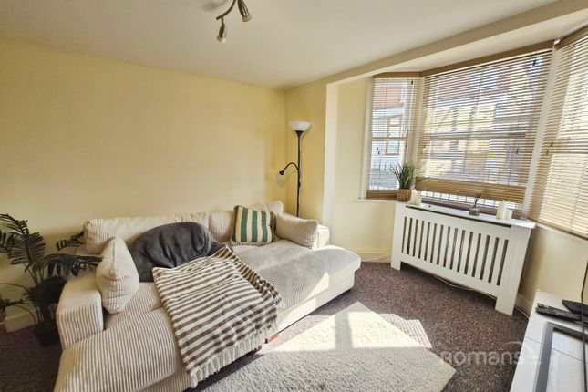 Flat 1, Grace Court, Burnham photo 4