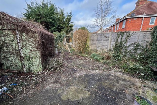 1, Studley Rise, Trowbridge photo 3