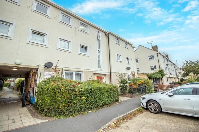 Flat for sale in Rochford Garden Way, Rochford