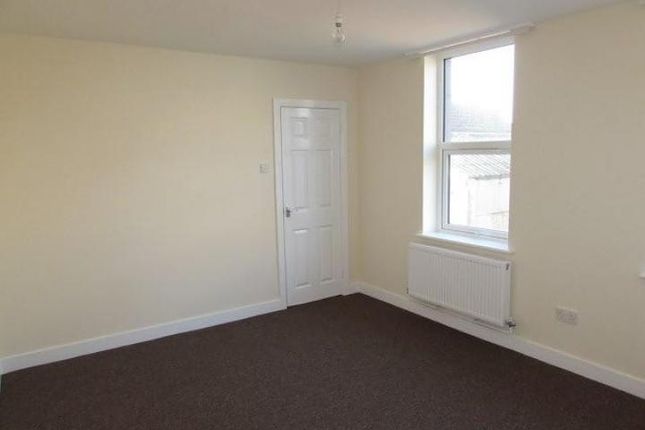 Flat to rent in London Road, Portsmouth