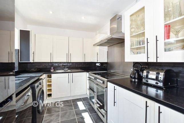6, Rowan Close, Aylesford photo 4