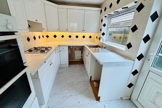 20 Camelot Court, Alford Road photo 3