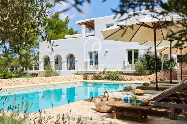 Thumbnail Villa for sale in Benimussa, Ibiza, Spain