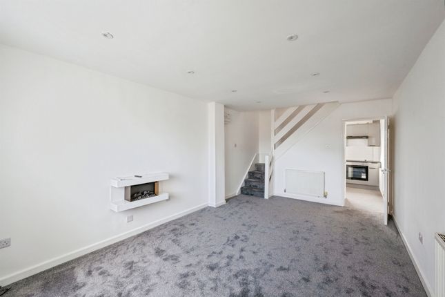 23, Dale Hill Road, Rotherham photo 2