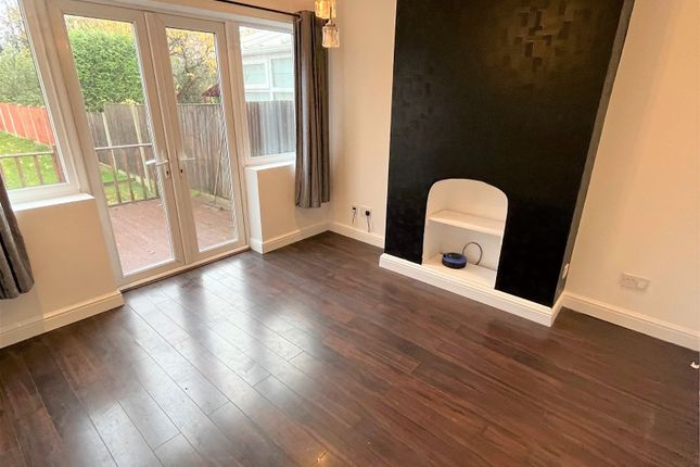 Semi-detached house to rent in Woodend Avenue, Maghull, Liverpool