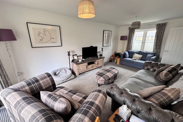 1 Wood Cutters Way, High Peak photo 2