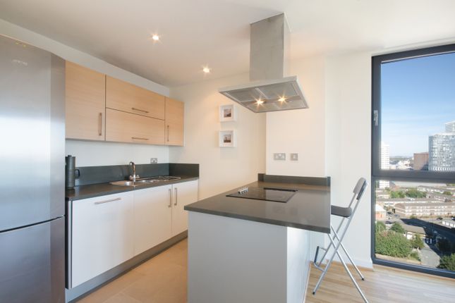 Flat for sale in Warton Road, Stratford
