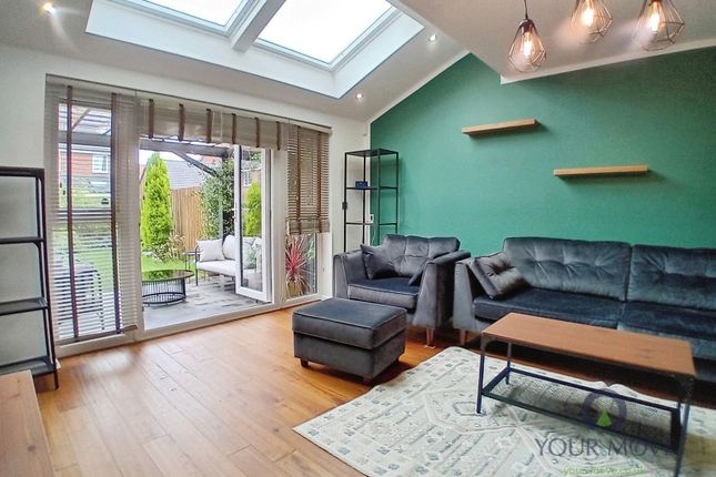 8, Linseed Crescent, Manchester photo 3