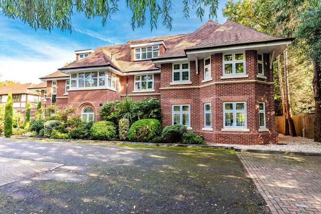 Flat to rent in Grasmere, Knightsbridge Road, Camberley