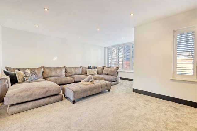 7, Red Lion Court, Great Wakering photo 5