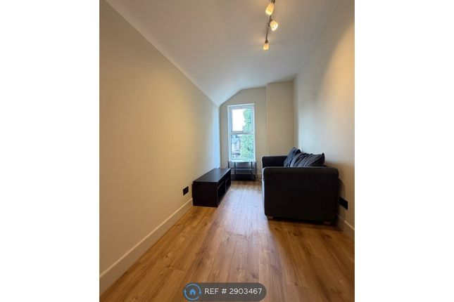 Flat Above, Raddlebarn Road, Birmingham photo 3