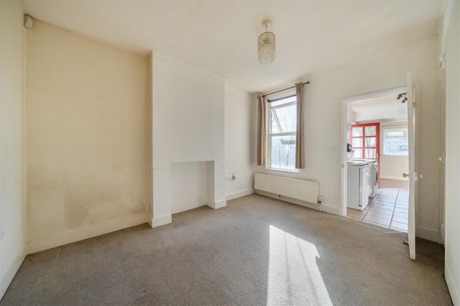 5, Grove Road, Rickmansworth photo 4