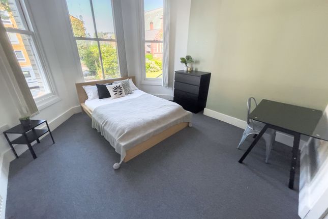 9-bed house on Hartington Road, L8 0SF, £737/mo