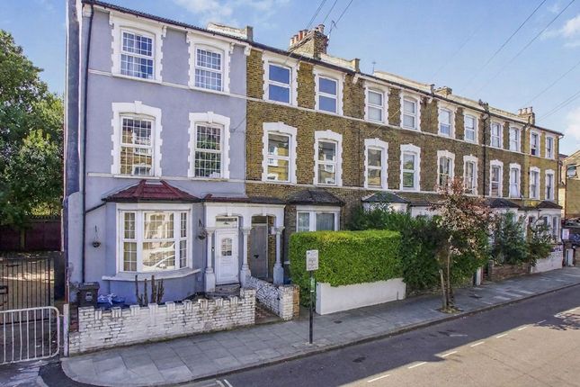 10 Linscott Road, London photo 2