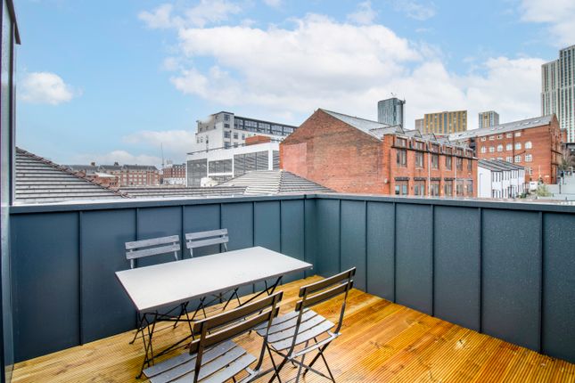 Town house to rent in Lower Brunswick Street, Leeds