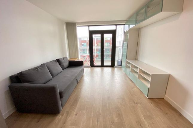 Flat for sale in Zest House, Dalston, London
