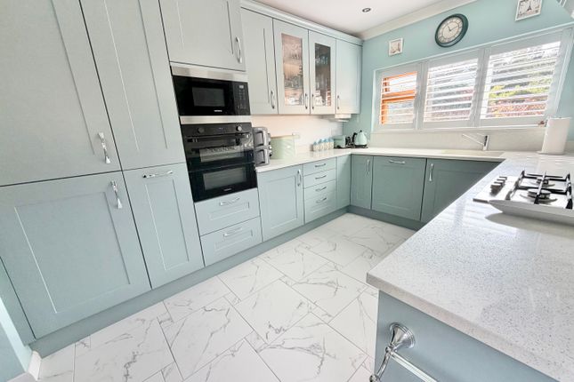 3, White Acres Road, Camberley photo 4