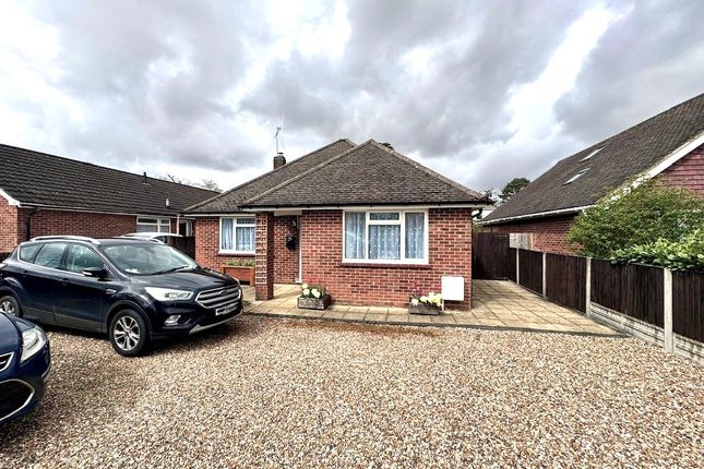 Bungalow to rent in Pondtail Road, Fleet GU51