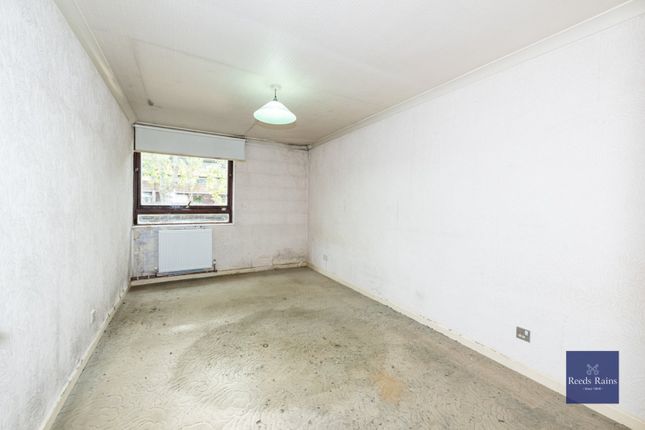 31, Mead Row, London photo 4