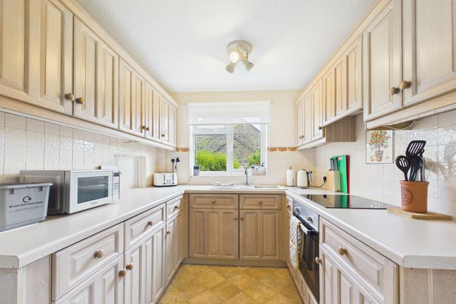 34 Malthouse Lane, Chesterfield photo 3