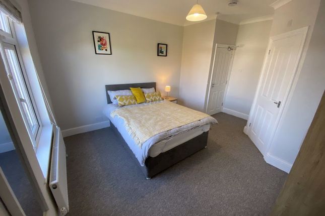 Thumbnail Room to rent in Rm 2 - Lincoln Road, Walton, Peterborough
