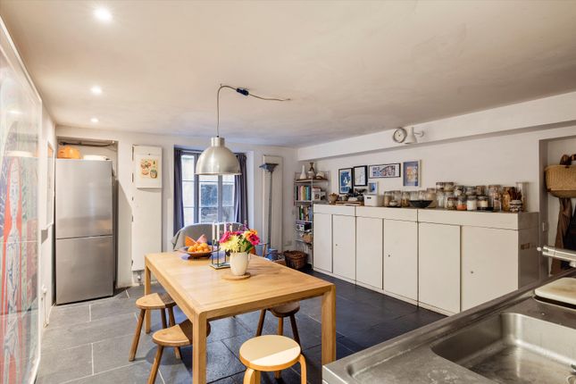 Link-detached house for sale in Duke's Road, London