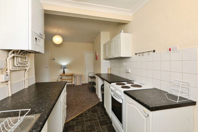34, Welbeck Street, Worksop photo 4
