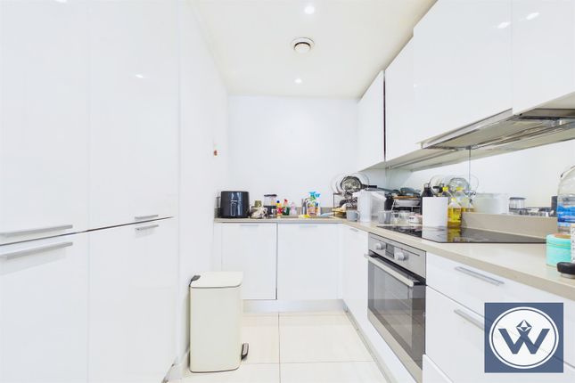 Flat 301, 301 Navigation Building, Station Approach, Hayes photo 5