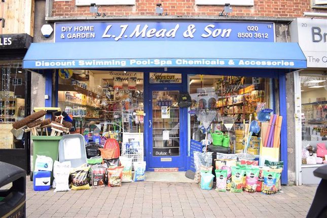 Thumbnail Retail premises to let in Brook Parade, Chigwell, Essex