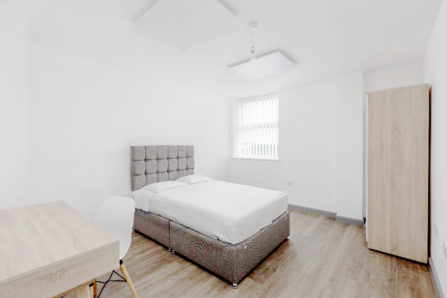 Thumbnail Room to rent in Leeds Road, Castleford
